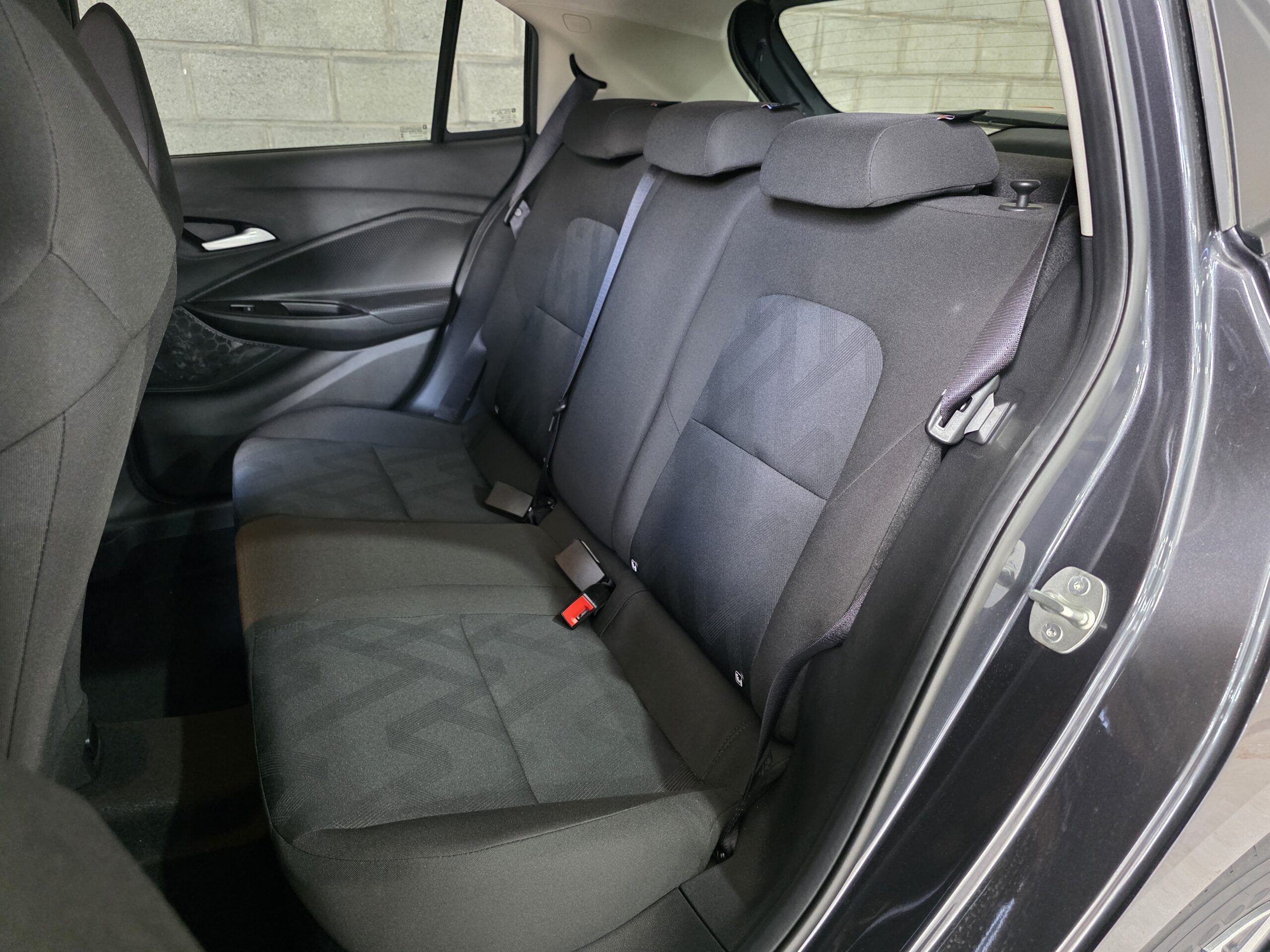 
								Chevrolet Onix full									