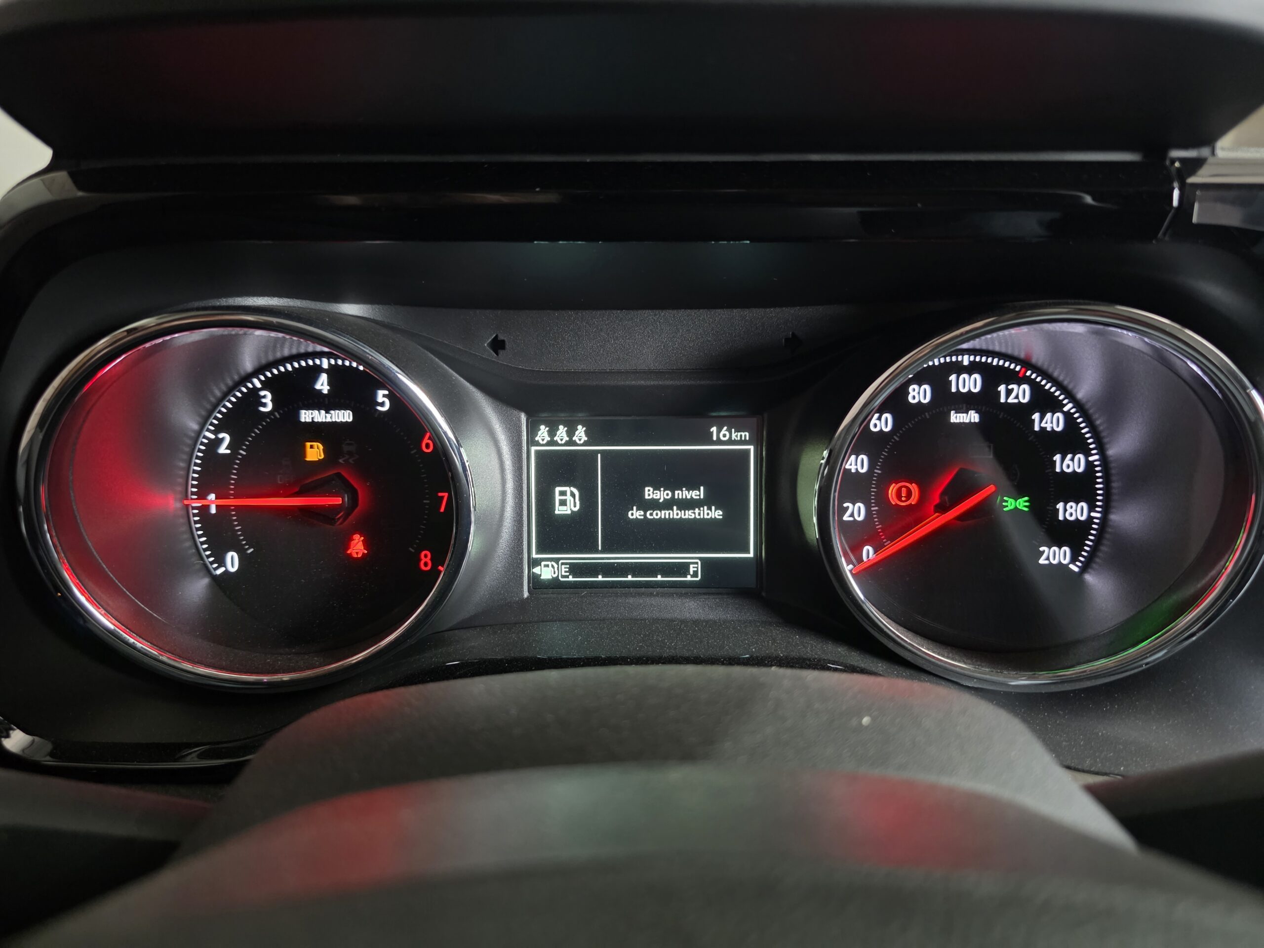 
								Chevrolet Onix full									