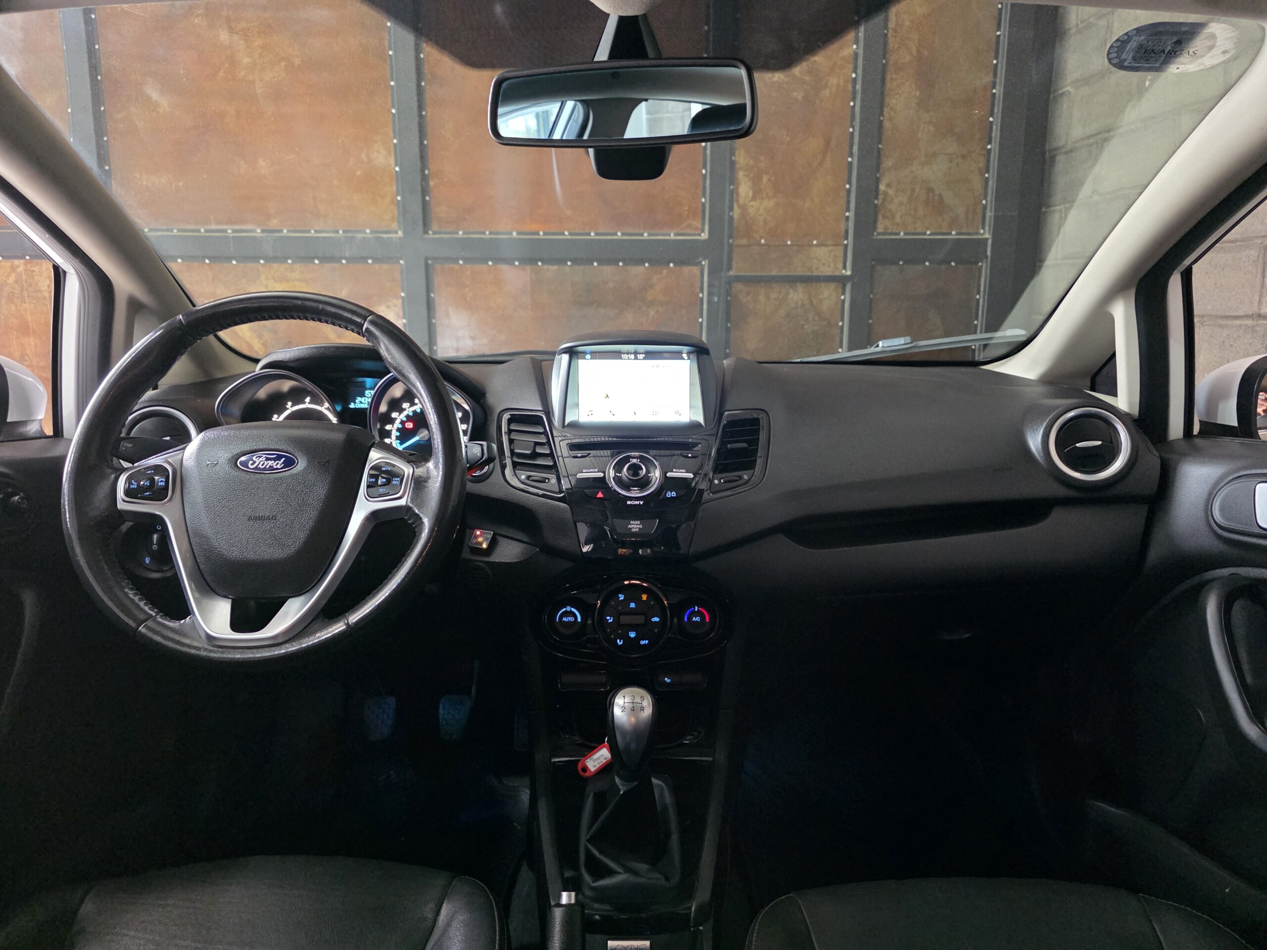 
								Ford Fiesta full									
