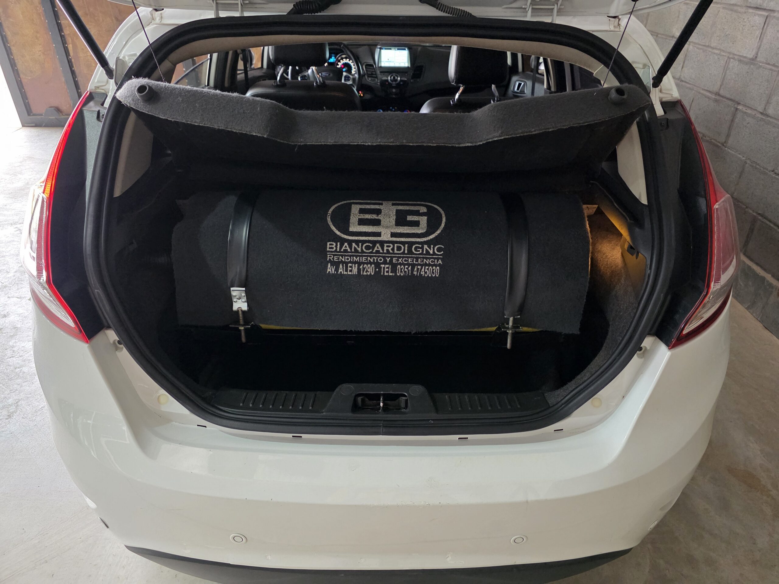 
								Ford Fiesta full									