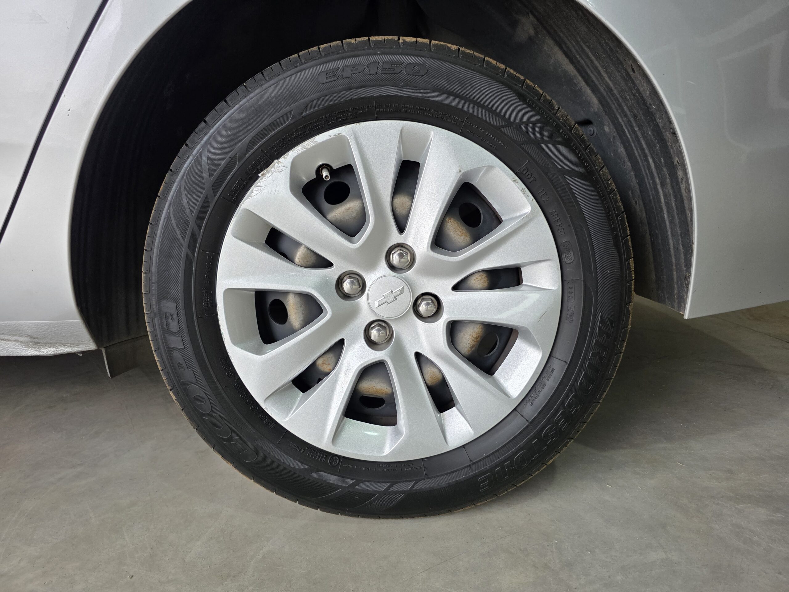 
								Chevrolet Onix full									