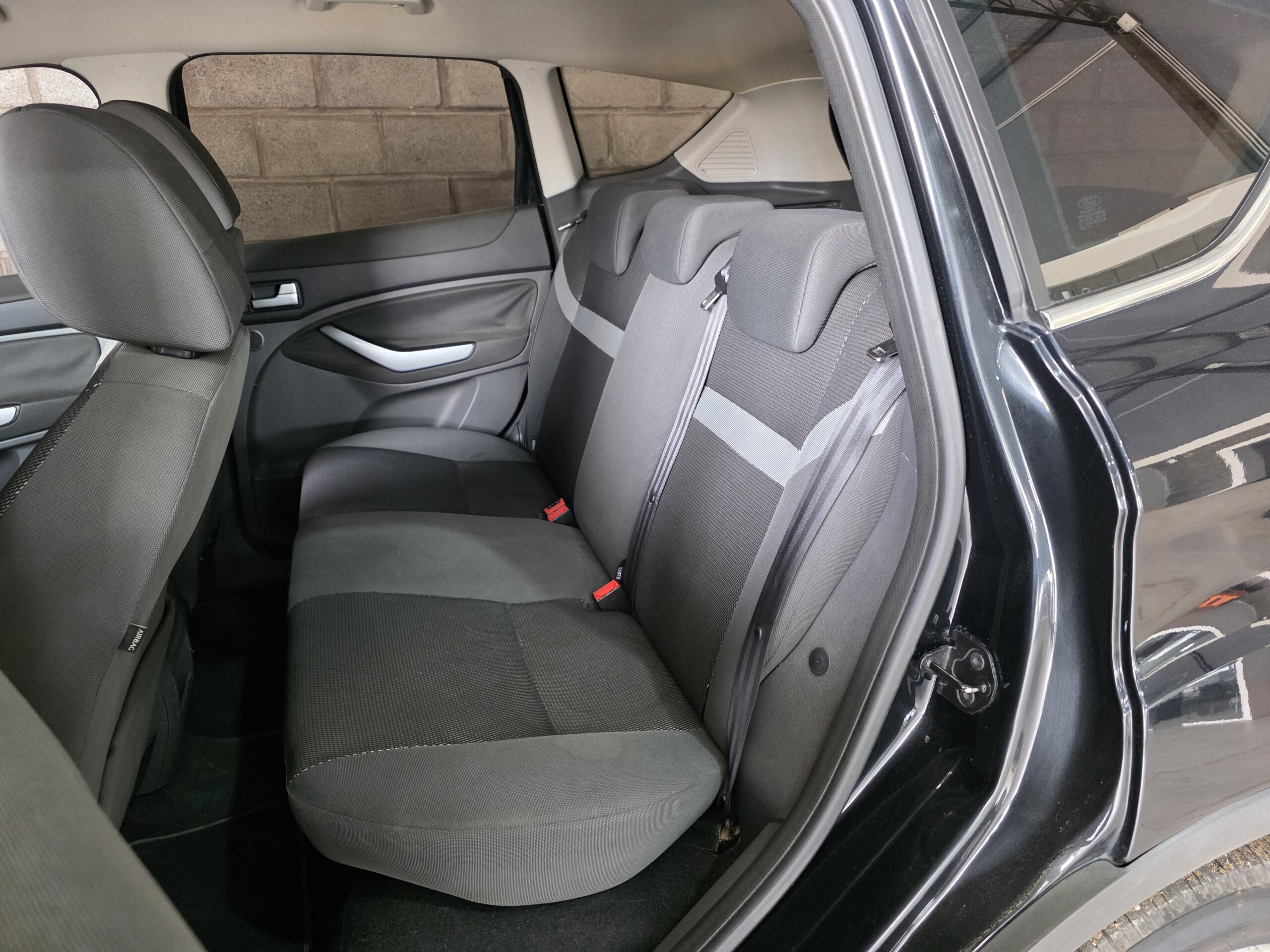 
								Ford Kuga full									