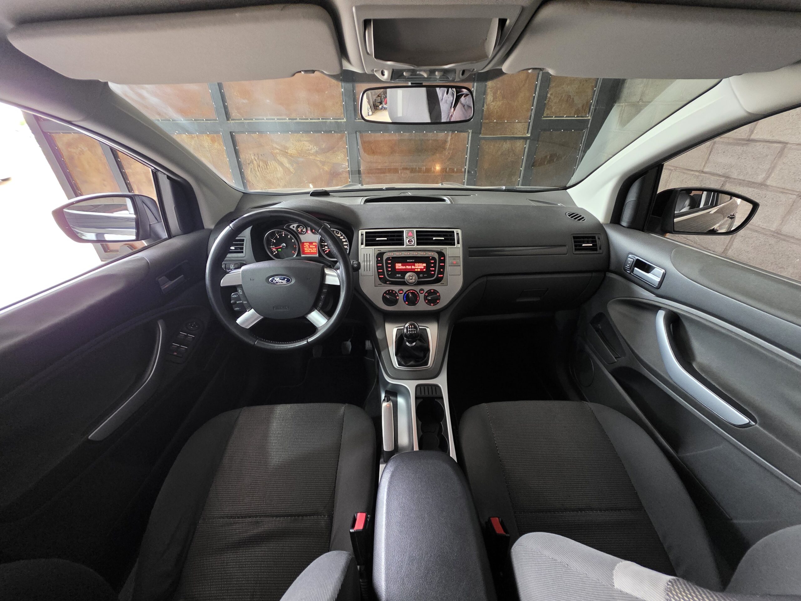 
								Ford Kuga full									