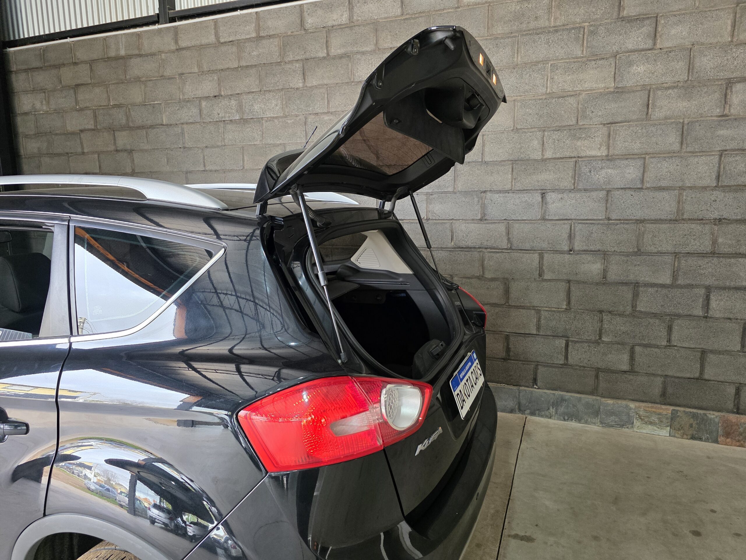 
								Ford Kuga full									