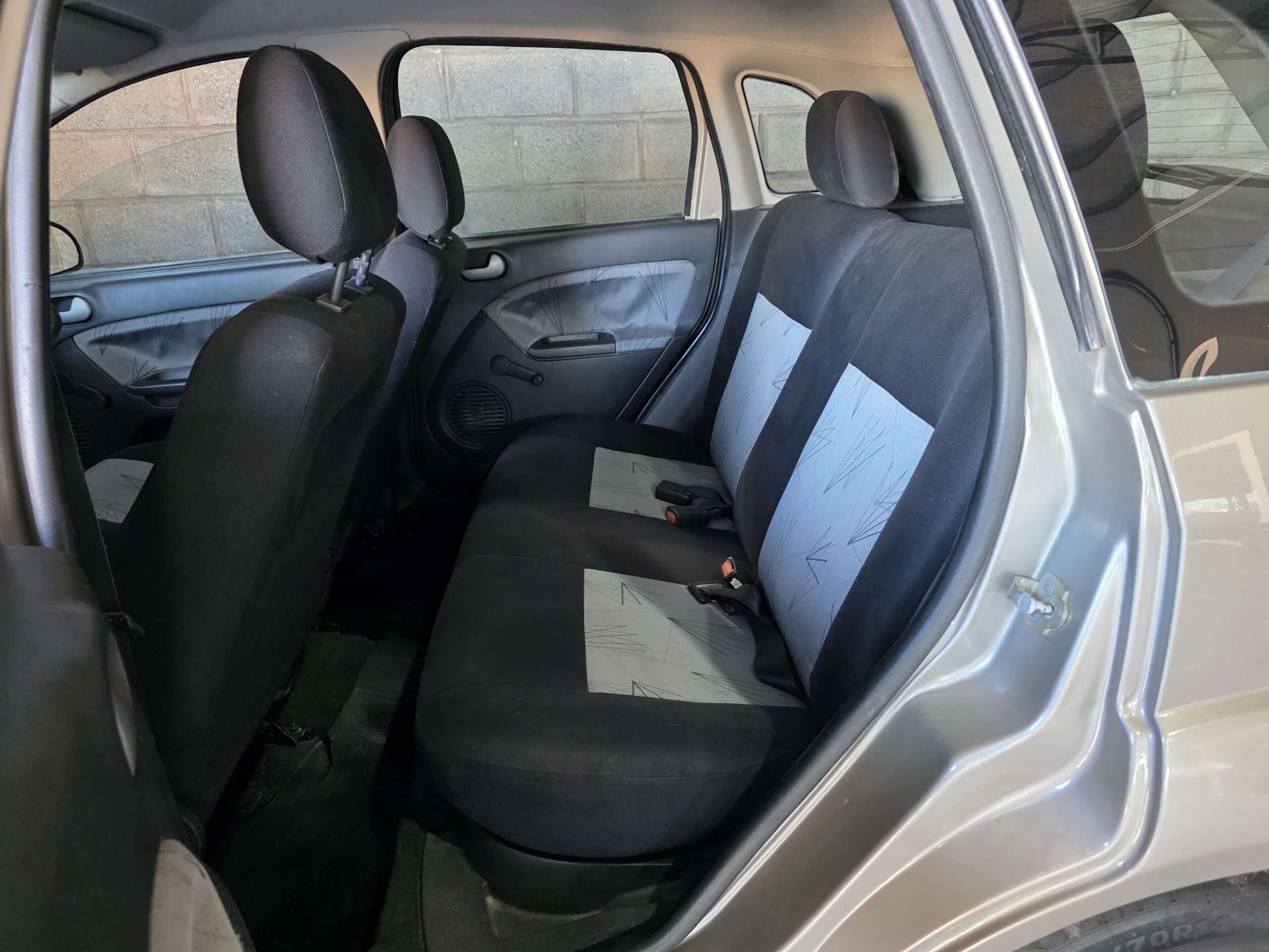 
								Ford Fiesta full									