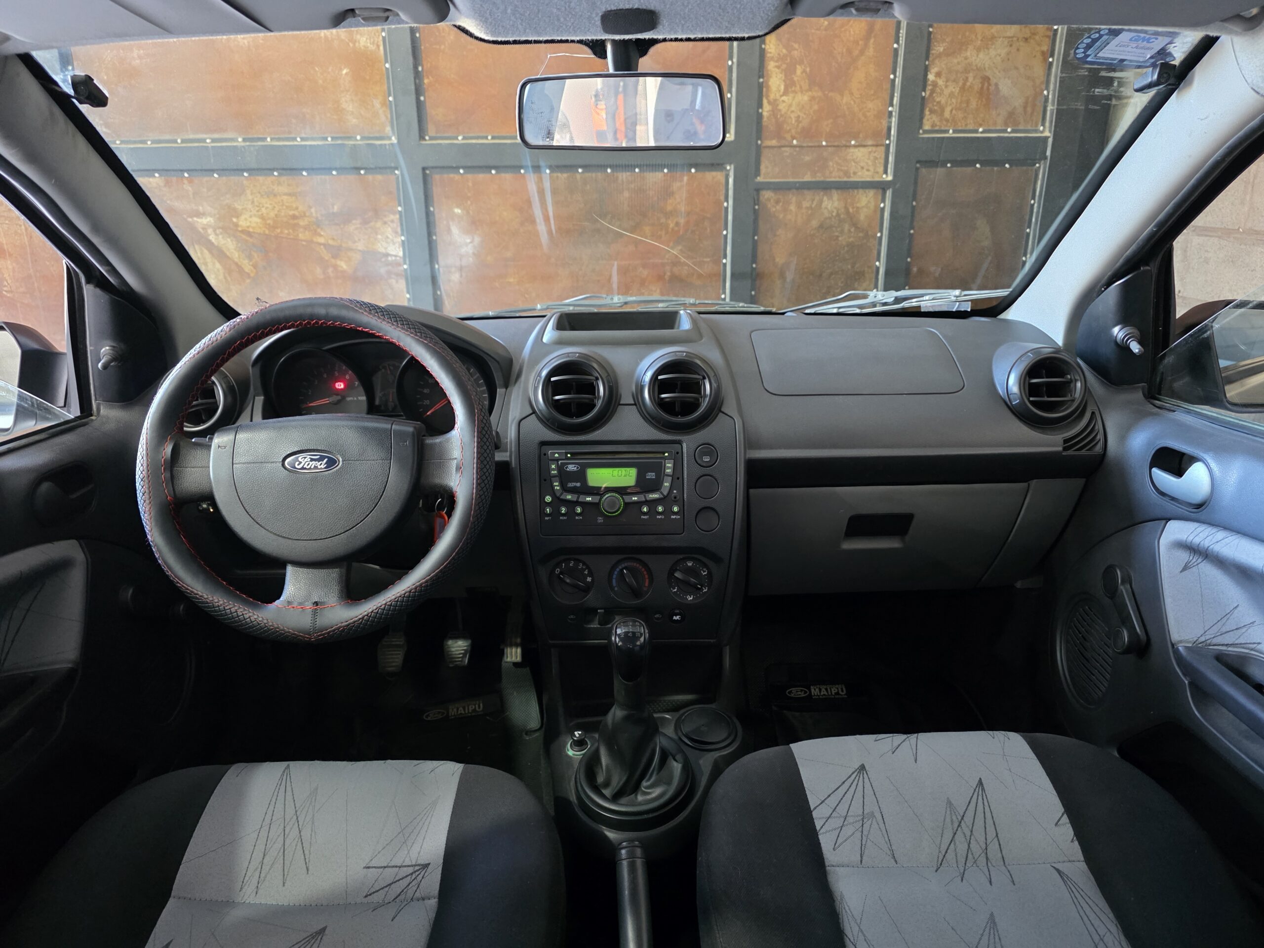 
								Ford Fiesta full									