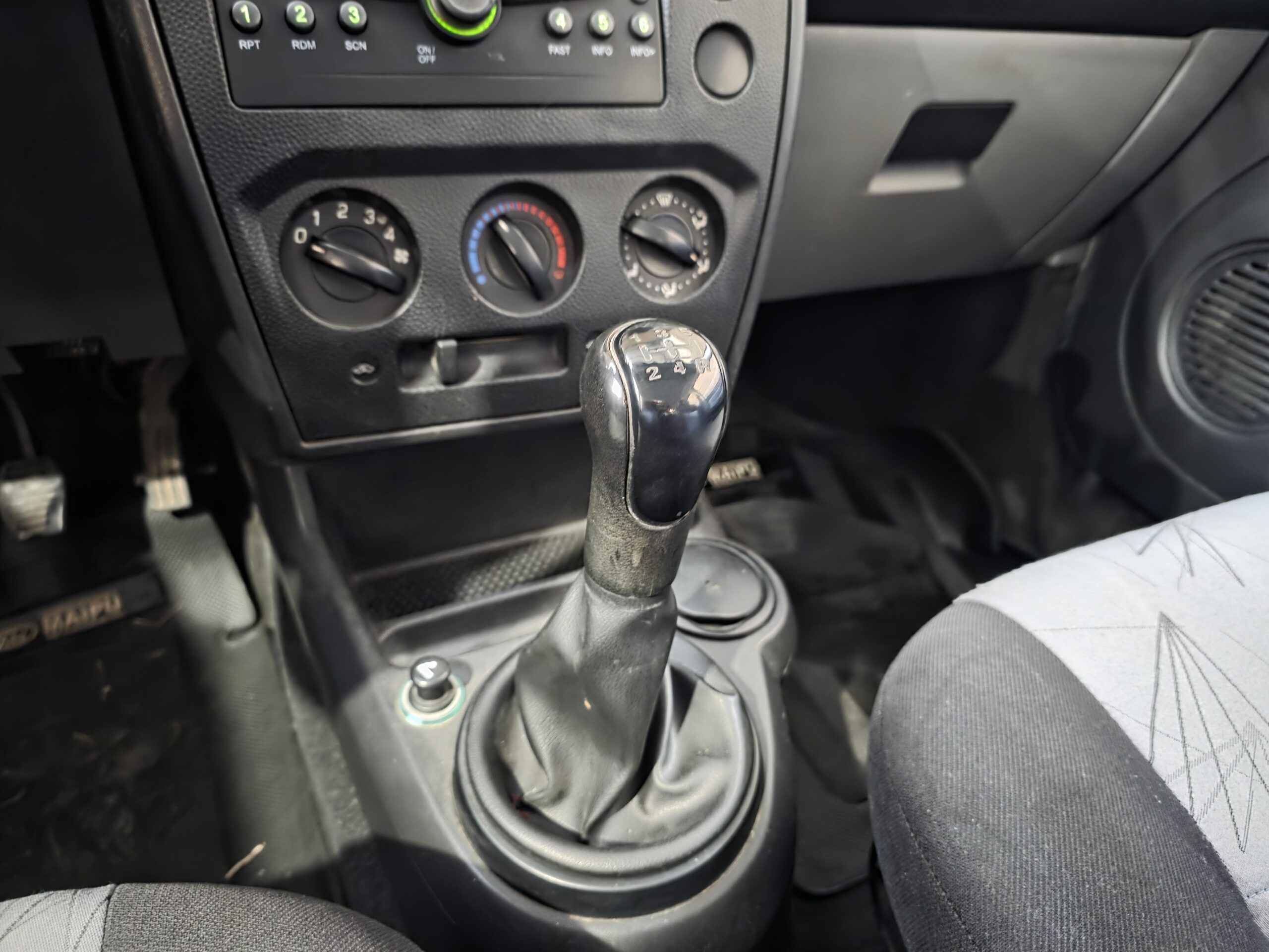 
								Ford Fiesta full									