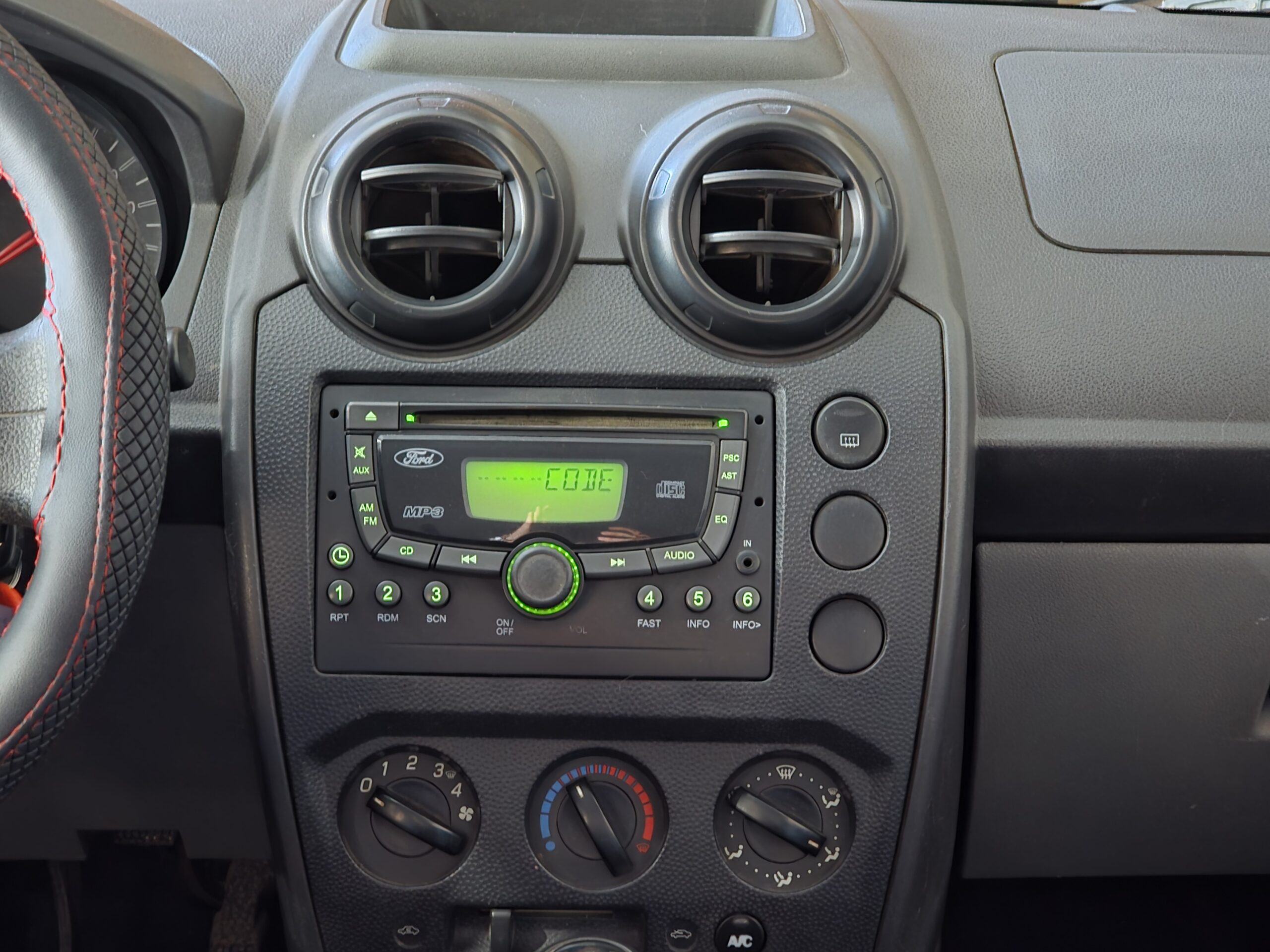 
								Ford Fiesta full									