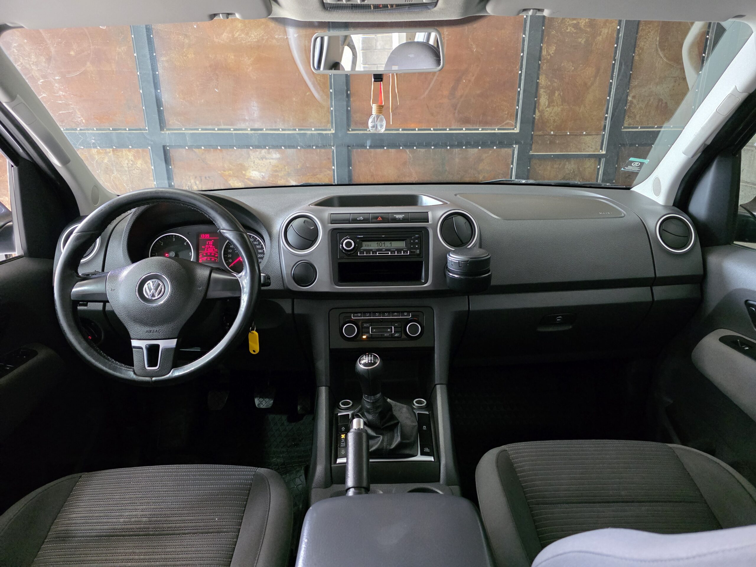 
								Volkswagen Amarok full									