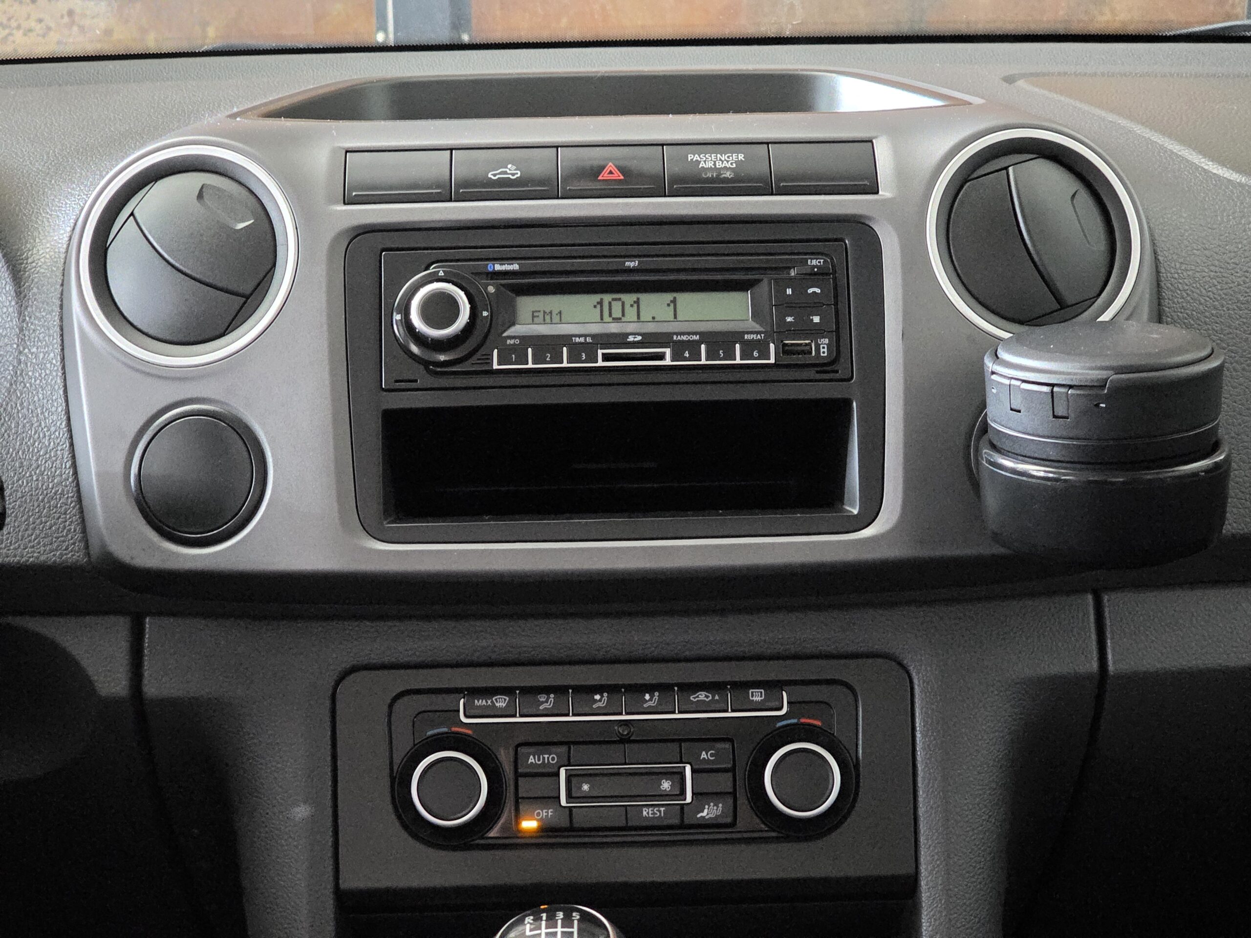 
								Volkswagen Amarok full									