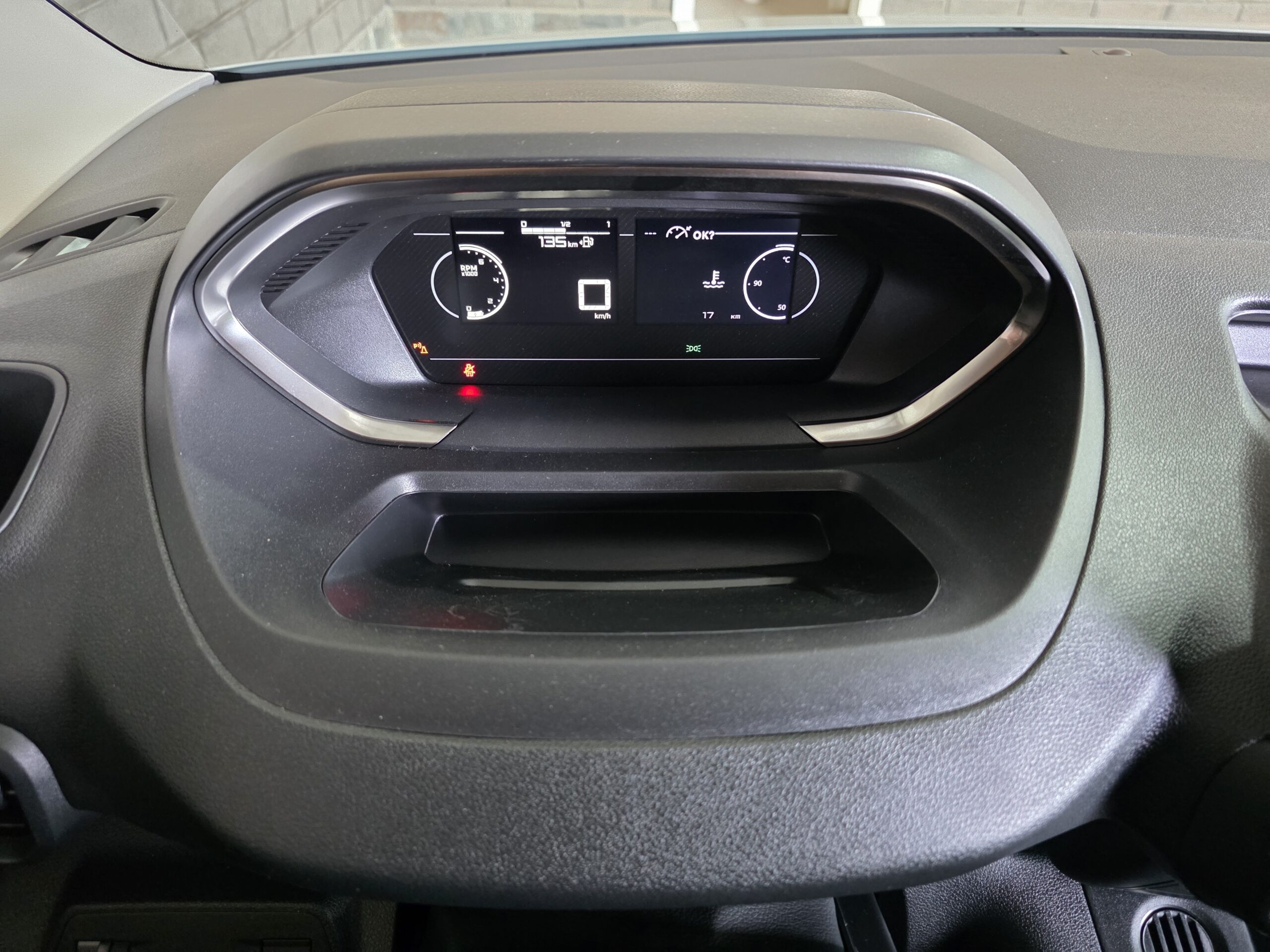 
								Peugeot Partner 1.6 HDI full									