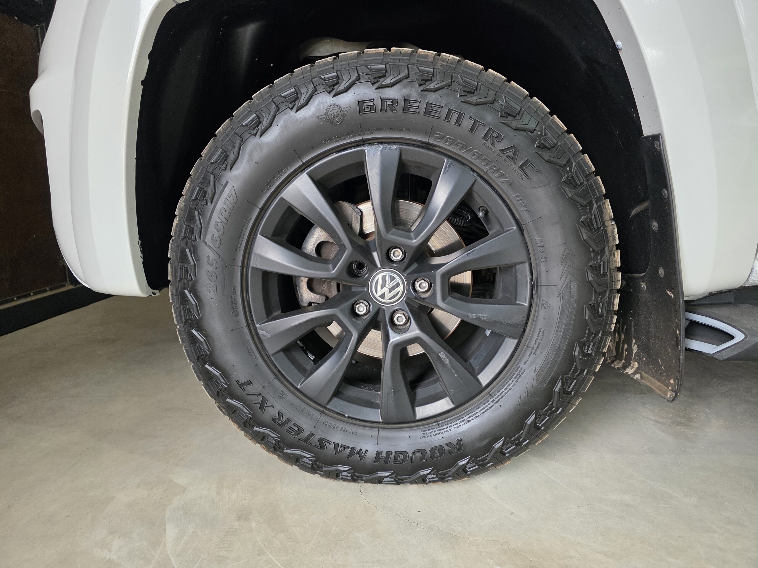 
								Volkswagen Amarok full									