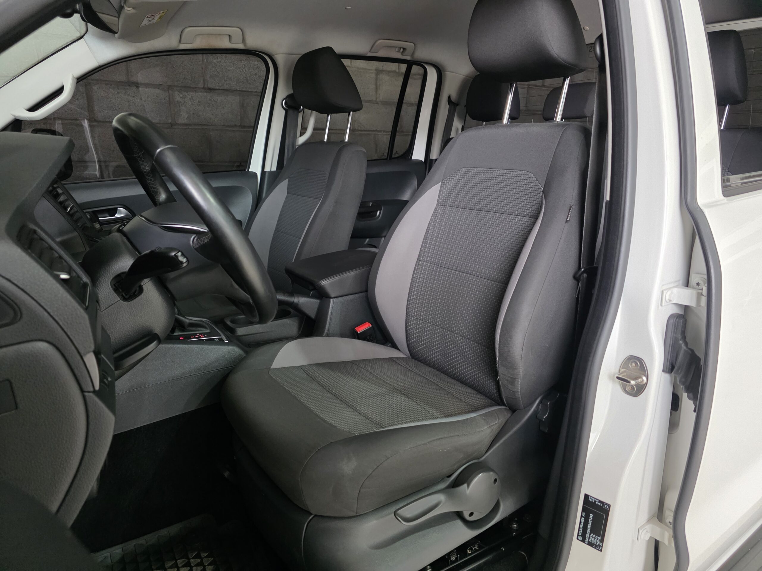
								Volkswagen Amarok full									
