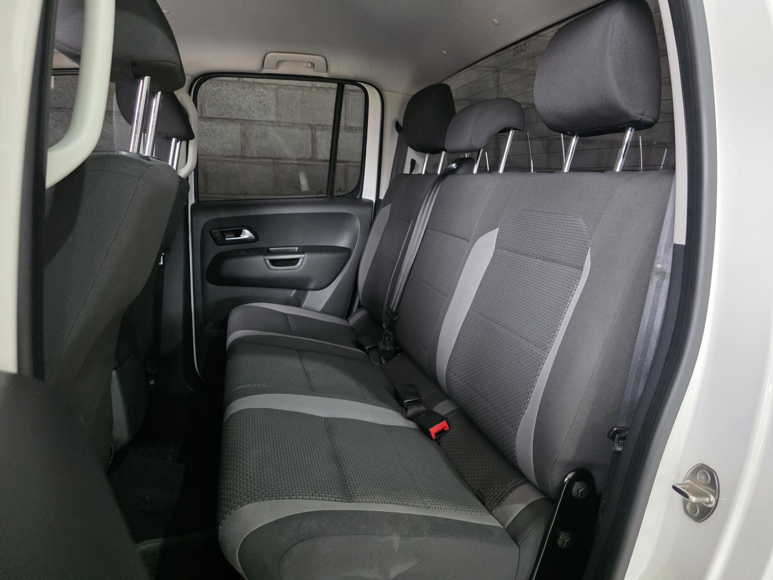 
								Volkswagen Amarok full									