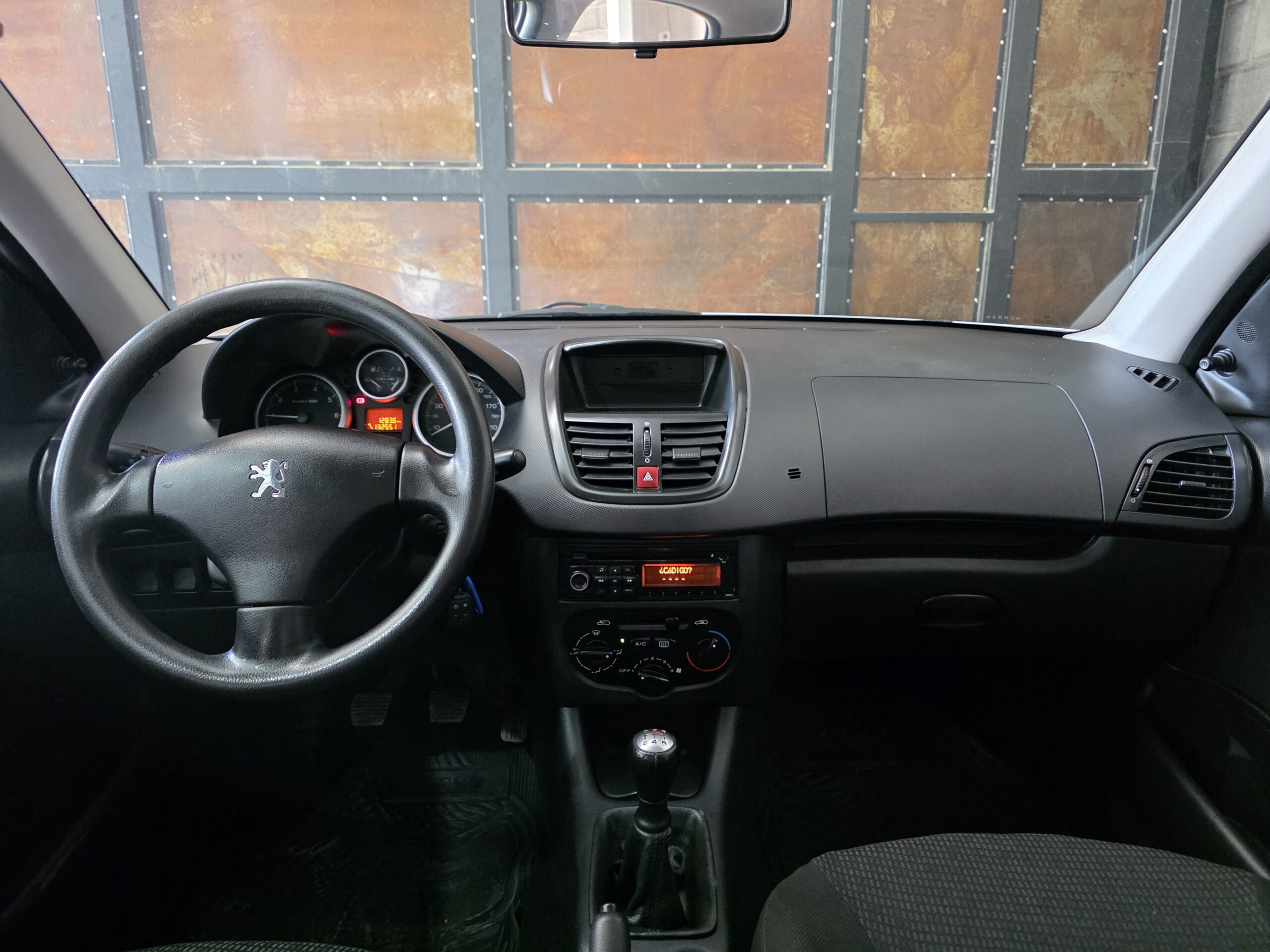 
								Peugeot 207 1.4 XS full									