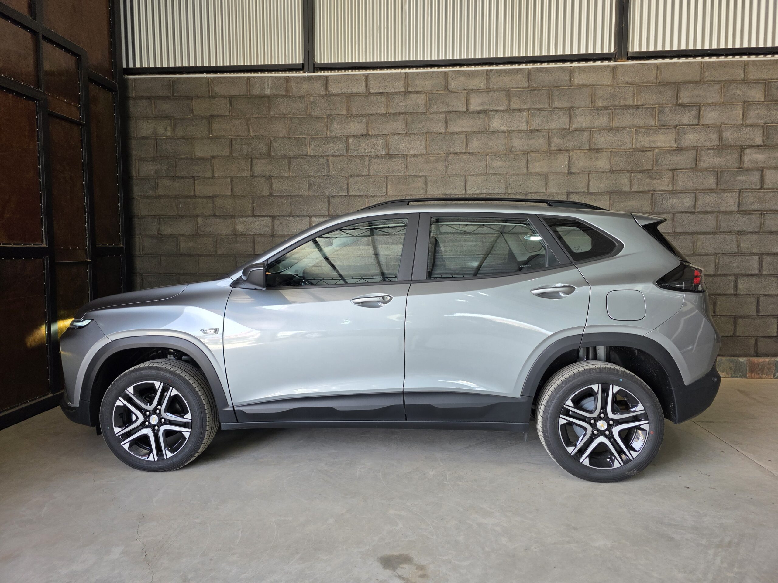 
								Chevrolet Tracker 1.2T LT AT full									