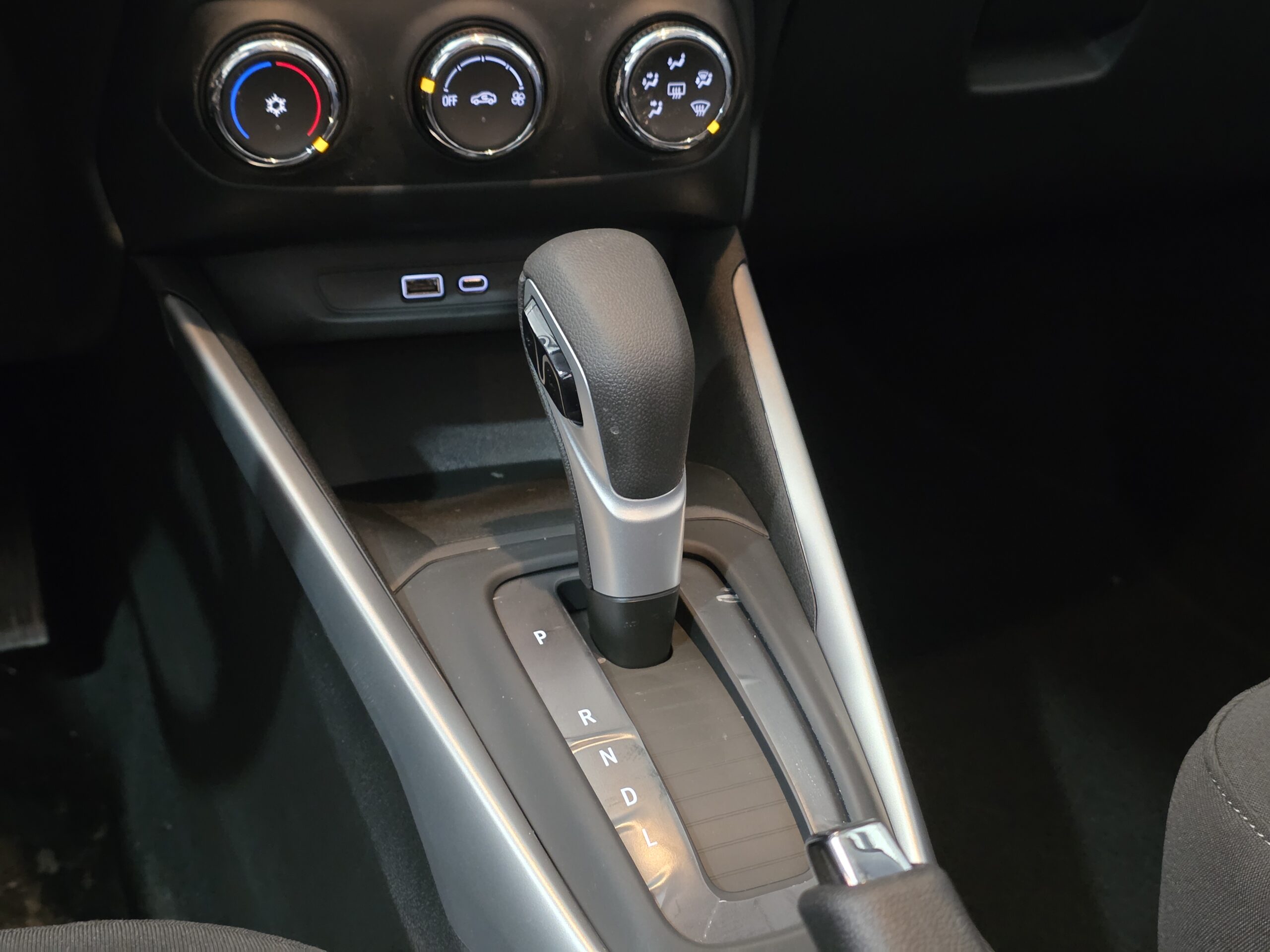 
								Chevrolet Tracker 1.2T LT AT full									