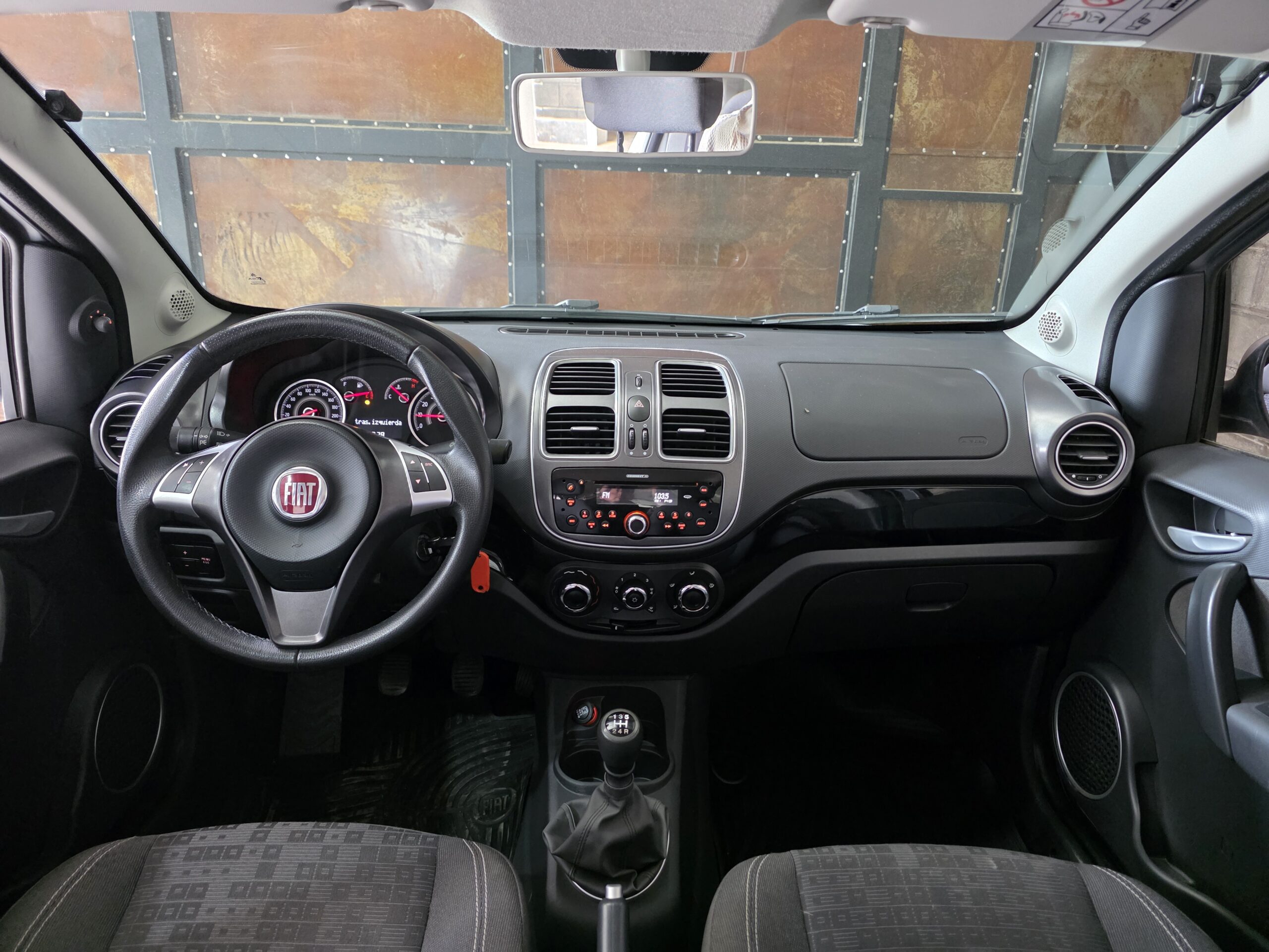 
								Fiat Palio full									