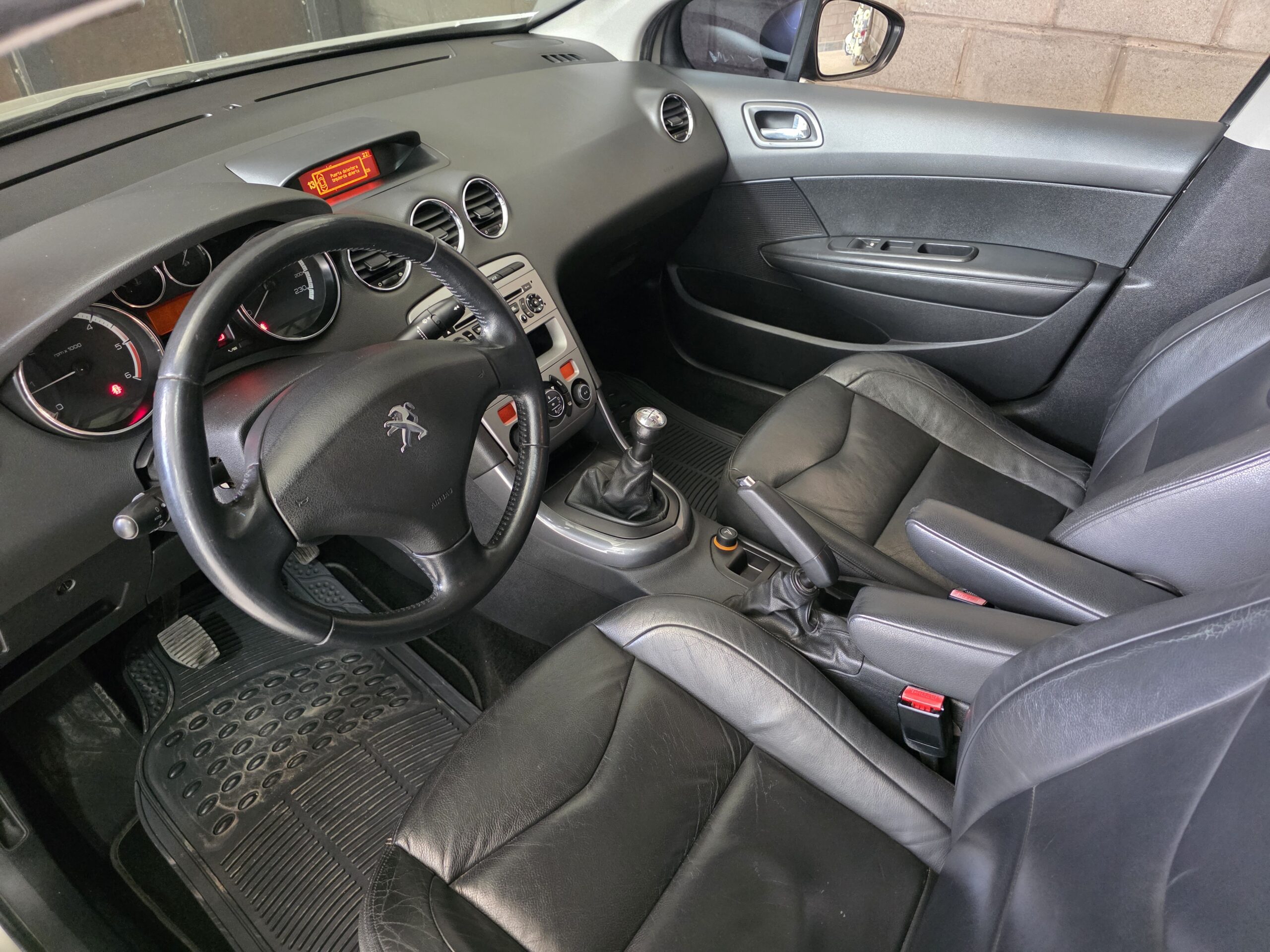 
								Peugeot 408 HDI full									
