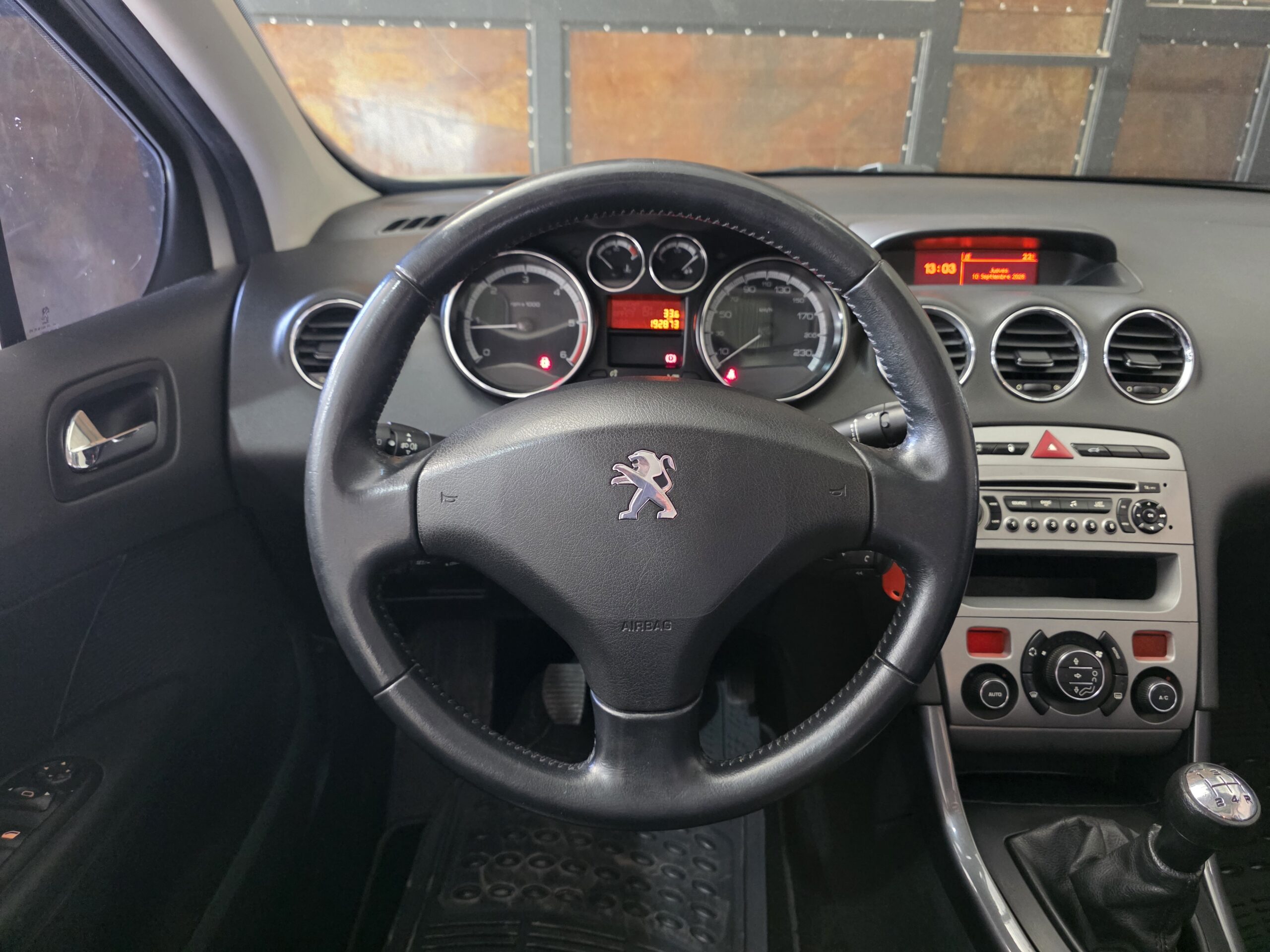 
								Peugeot 408 HDI full									