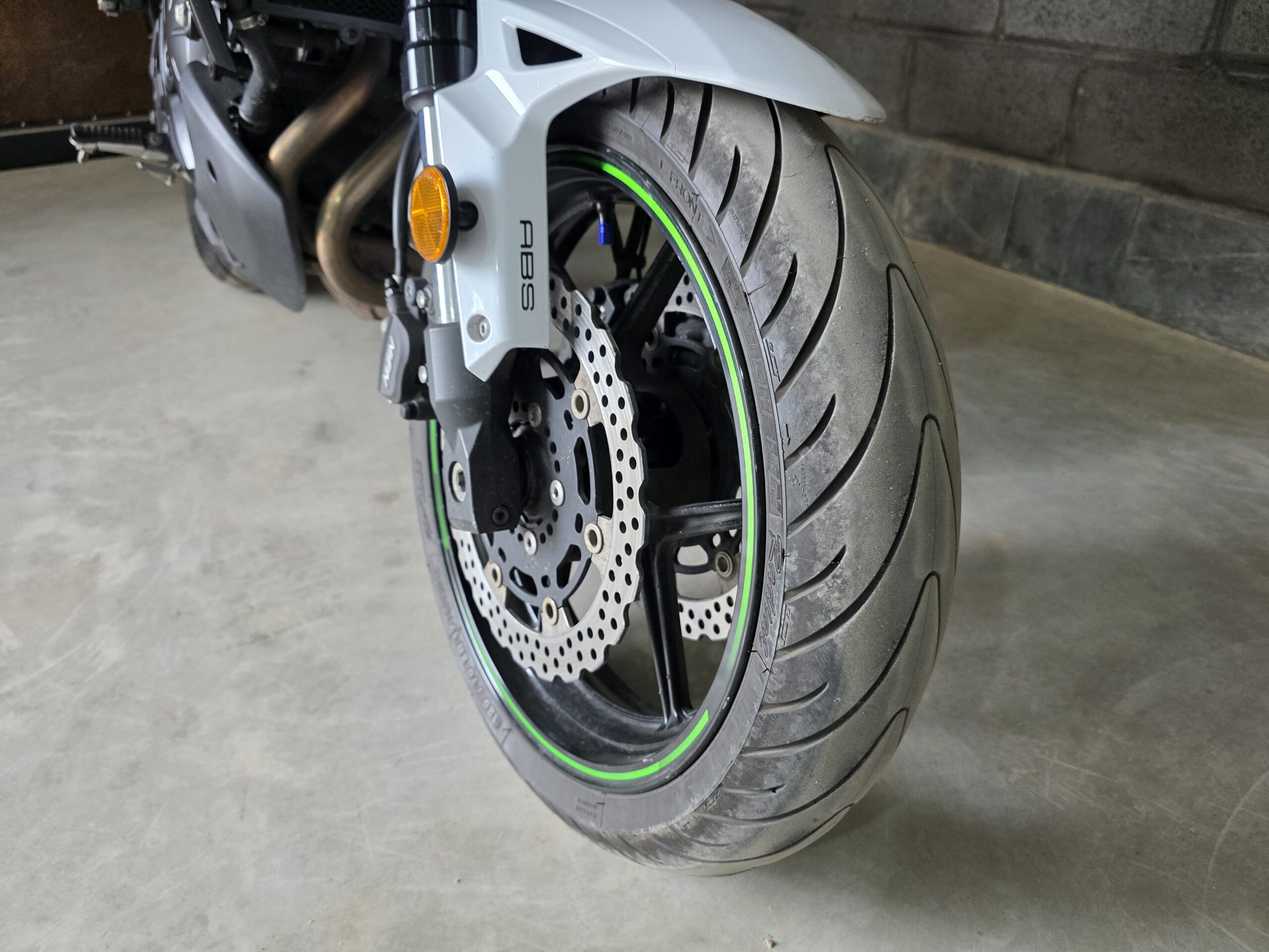 
								Kawasaki Versys 650 full									