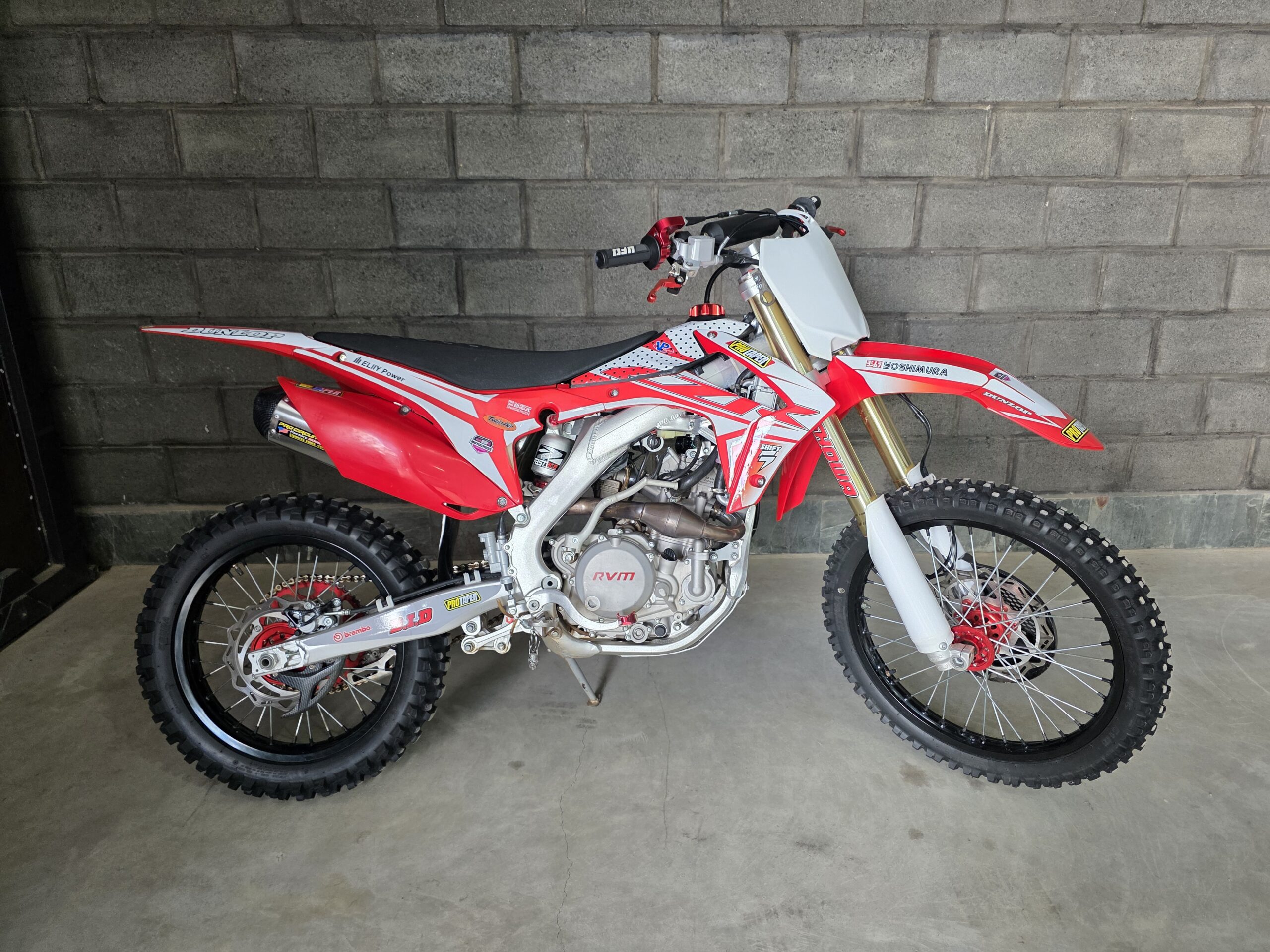 
								RVM CZ250R full									