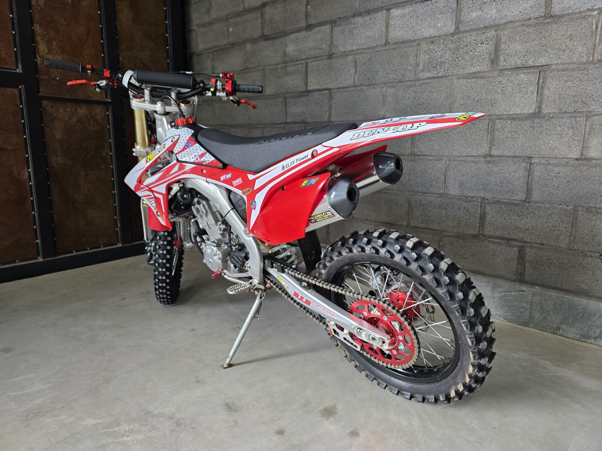 
								RVM CZ250R full									